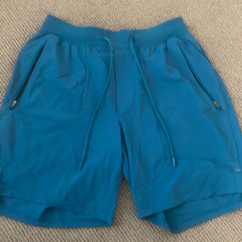 Mean lululemon license to train linerless 7” short